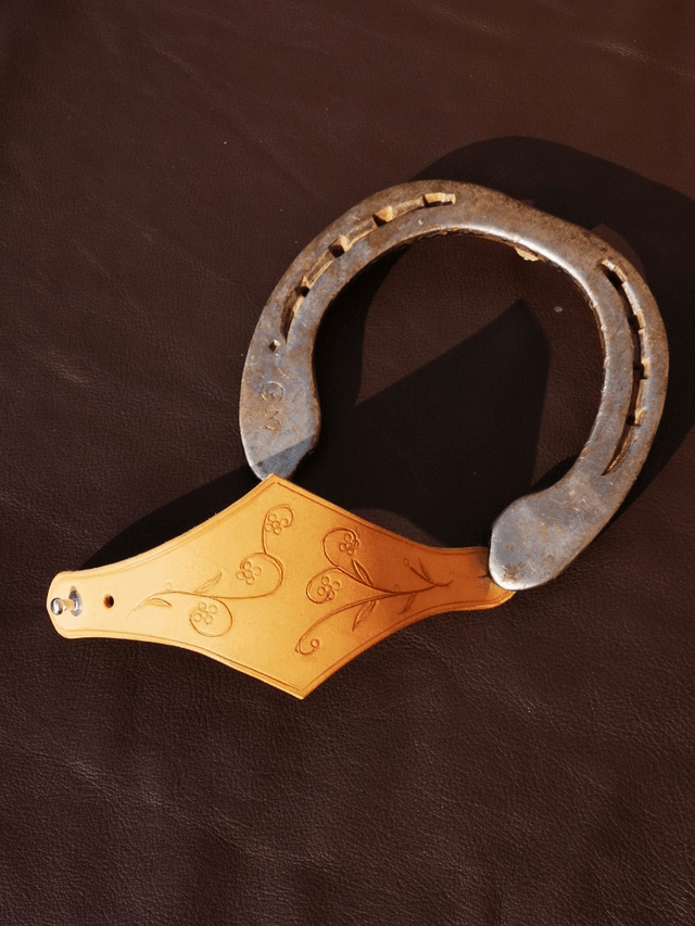 Bracelet "Sylve" - gravé fleuri