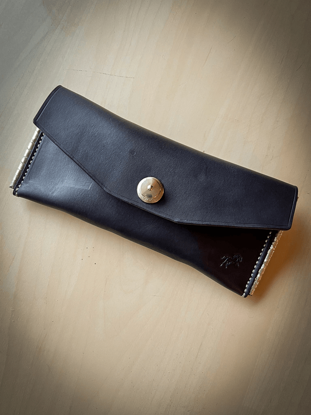 Etui "Écrin Nomade – Brume d’Argent "