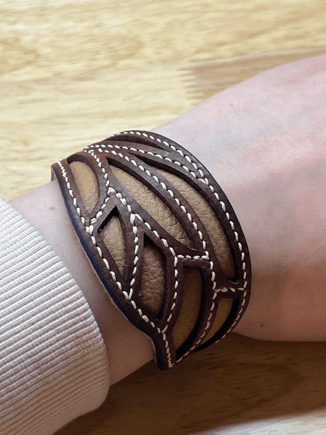 Bracelet "Écorce Bleue" - dentelle de cuir